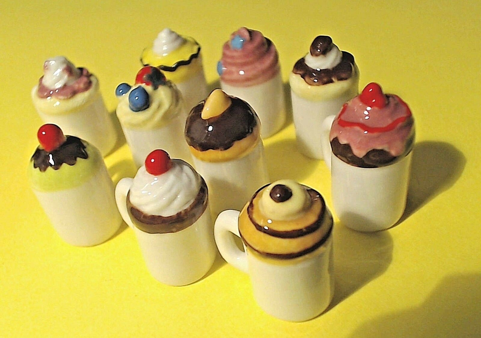 Figurines Mugcakes Complete Series Ref.g54 Mugs Cups